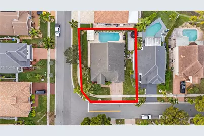 1024 NW 184th Way, Pembroke Pines, FL 33029 - Photo 39