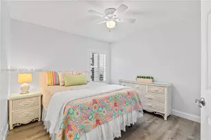 1024 NW 184th Way, Pembroke Pines, FL 33029 - Photo 27