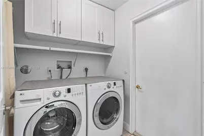 1024 NW 184th Way, Pembroke Pines, FL 33029 - Photo 15