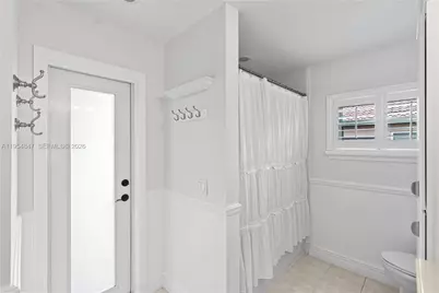 1024 NW 184th Way, Pembroke Pines, FL 33029 - Photo 25