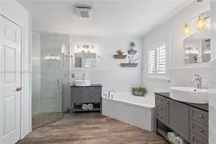 1024 NW 184th Way, Pembroke Pines, FL 33029 - Photo 5