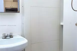 120 SW 109th Ave, Sweetwater, FL 33174 - Photo 5