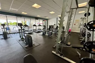 3675 N Country Club Dr, Aventura, FL 33180 - Photo 13