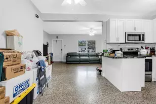 9435 SW 39th St, Miami, FL 33165 - Photo 13