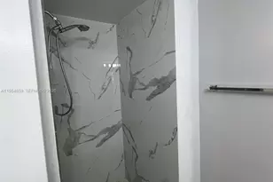10229 NW 9th St Cir, Miami, FL 33172 - Photo 13