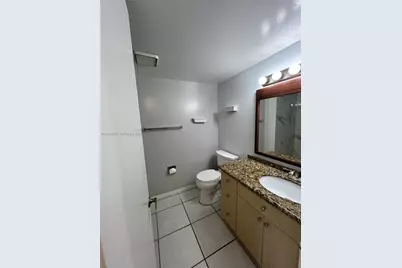 10229 NW 9th St Cir #213-2, Miami, FL 33172 - Photo 9