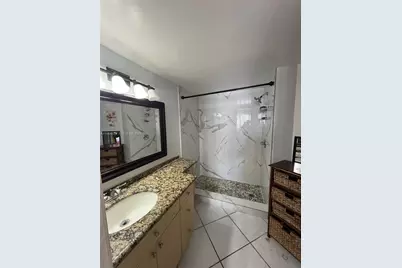 10229 NW 9th St Cir #213-2, Miami, FL 33172 - Photo 9
