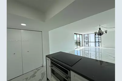 3675 N Country Club Dr #1209, Aventura, FL 33180 - Photo 9