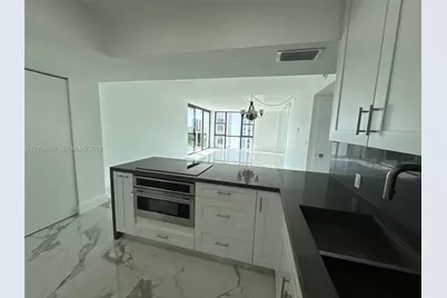 3675 N Country Club Dr #1209, Aventura, FL 33180 - Photo 5