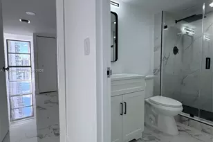 3675 N Country Club Dr, Aventura, FL 33180 - Photo 31