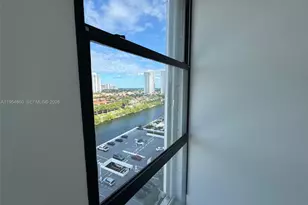 3675 N Country Club Dr, Aventura, FL 33180 - Photo 23