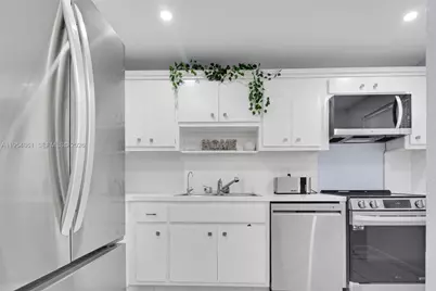 555 NW 4th Ave #4150, Boca Raton, FL 33432 - Photo 5