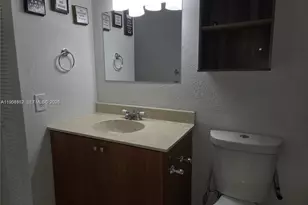 2730 W 76th St, Hialeah, FL 33016 - Photo 13