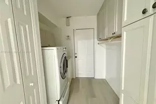 142 SW 34th Pl, Cape Coral, FL 33991 - Photo 15