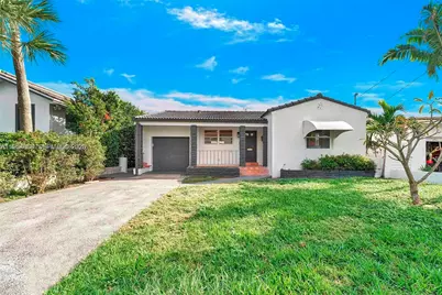 9173 Byron Ave, Surfside, FL 33154 - Photo 23