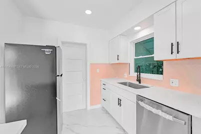 9173 Byron Ave, Surfside, FL 33154 - Photo 15