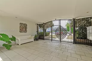 1601 Lenox Ave., Miami Beach, FL 33139 - Photo 23