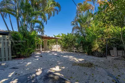 2470-2472 NE 182nd Ter, North Miami Beach, FL 33160 - Photo 21