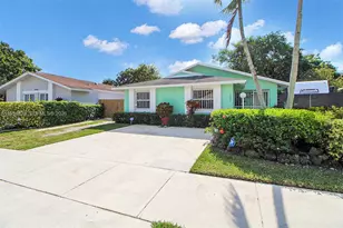 11942 SW 210th St, Miami, FL 33177 - Photo 1