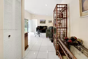 11942 SW 210th St, Miami, FL 33177 - Photo 7