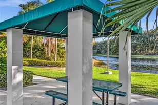 900 Spoonbill Cir, Weston, FL 33326 - Photo 47