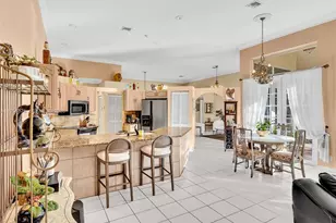 900 Spoonbill Cir, Weston, FL 33326 - Photo 17