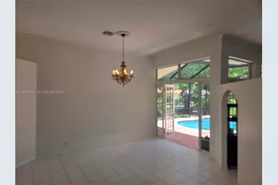 900 Spoonbill Cir, Weston, FL 33326 - Photo 3