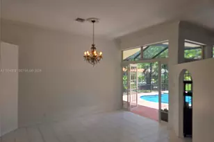 900 Spoonbill Cir, Weston, FL 33326 - Photo 3