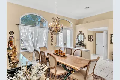 900 Spoonbill Cir, Weston, FL 33326 - Photo 9