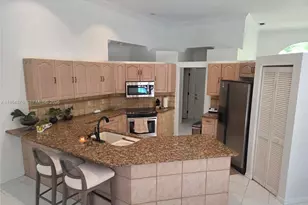 900 Spoonbill Cir, Weston, FL 33326 - Photo 11