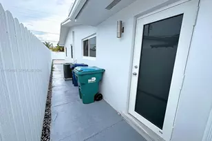 11230 SW 5th St, Sweetwater, FL 33174 - Photo 21