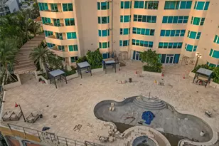 300 South Pointe Dr, Miami Beach, FL 33139 - Photo 29