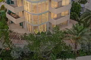 300 South Pointe Dr, Miami Beach, FL 33139 - Photo 31