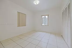 3050 NW 2nd St, Miami, FL 33125 - Photo 9