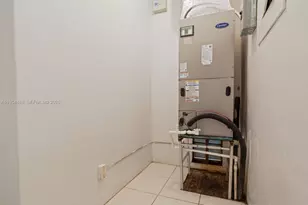 3050 NW 2nd St, Miami, FL 33125 - Photo 7