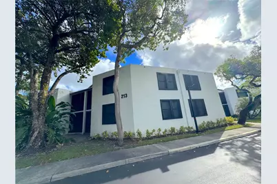 213 Lake Pointe Dr #114, Oakland Park, FL 33309 - Photo 1