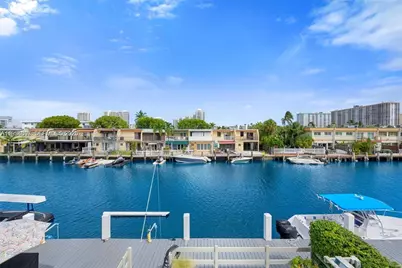 [Address not provided], North Miami Beach, FL 33160 - Photo 7