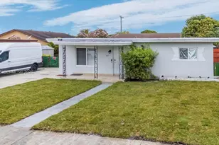 9435 SW 39th St, Miami, FL 33165 - Photo 23