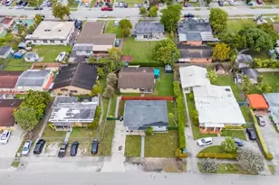 9435 SW 39th St, Miami, FL 33165 - Photo 25