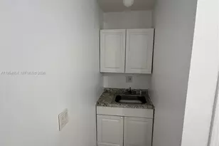 4910 SW 98th Avenue Rd, Miami, FL 33165 - Photo 7