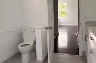 318 NW 153rd Ave, Pembroke Pines, FL 33028 - Photo 21