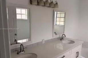 318 NW 153rd Ave, Pembroke Pines, FL 33028 - Photo 19