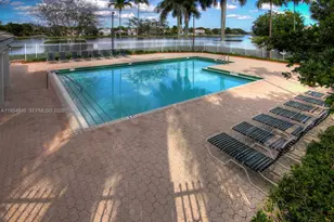 318 NW 153rd Ave, Pembroke Pines, FL 33028 - Photo 29