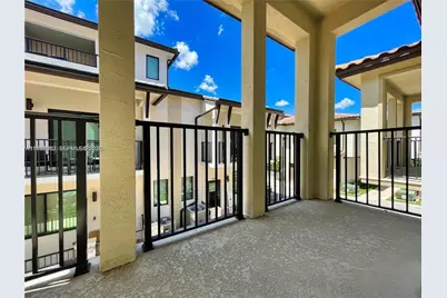 4536 NW 83rd Psge #., Doral, FL 33166 - Photo 3