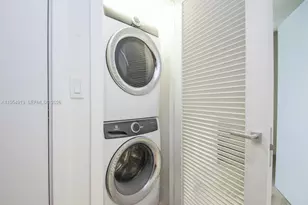 1451 Brickell Ave, Miami, FL 33131 - Photo 7