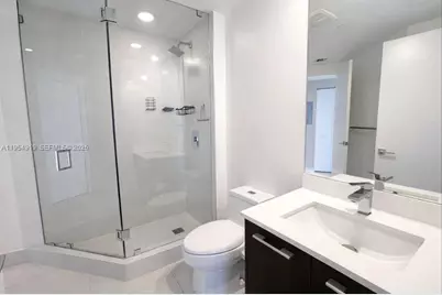 45 SW 9th St #1208, Miami, FL 33130 - Photo 17