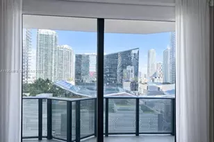 45 SW 9th St, Miami, FL 33130 - Photo 23