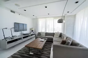 50 Biscayne Blvd, Miami, FL 33132 - Photo 7