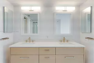 881 Ocean Dr, Key Biscayne, FL 33149 - Photo 31