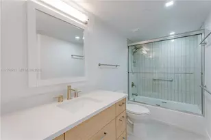 881 Ocean Dr, Key Biscayne, FL 33149 - Photo 11